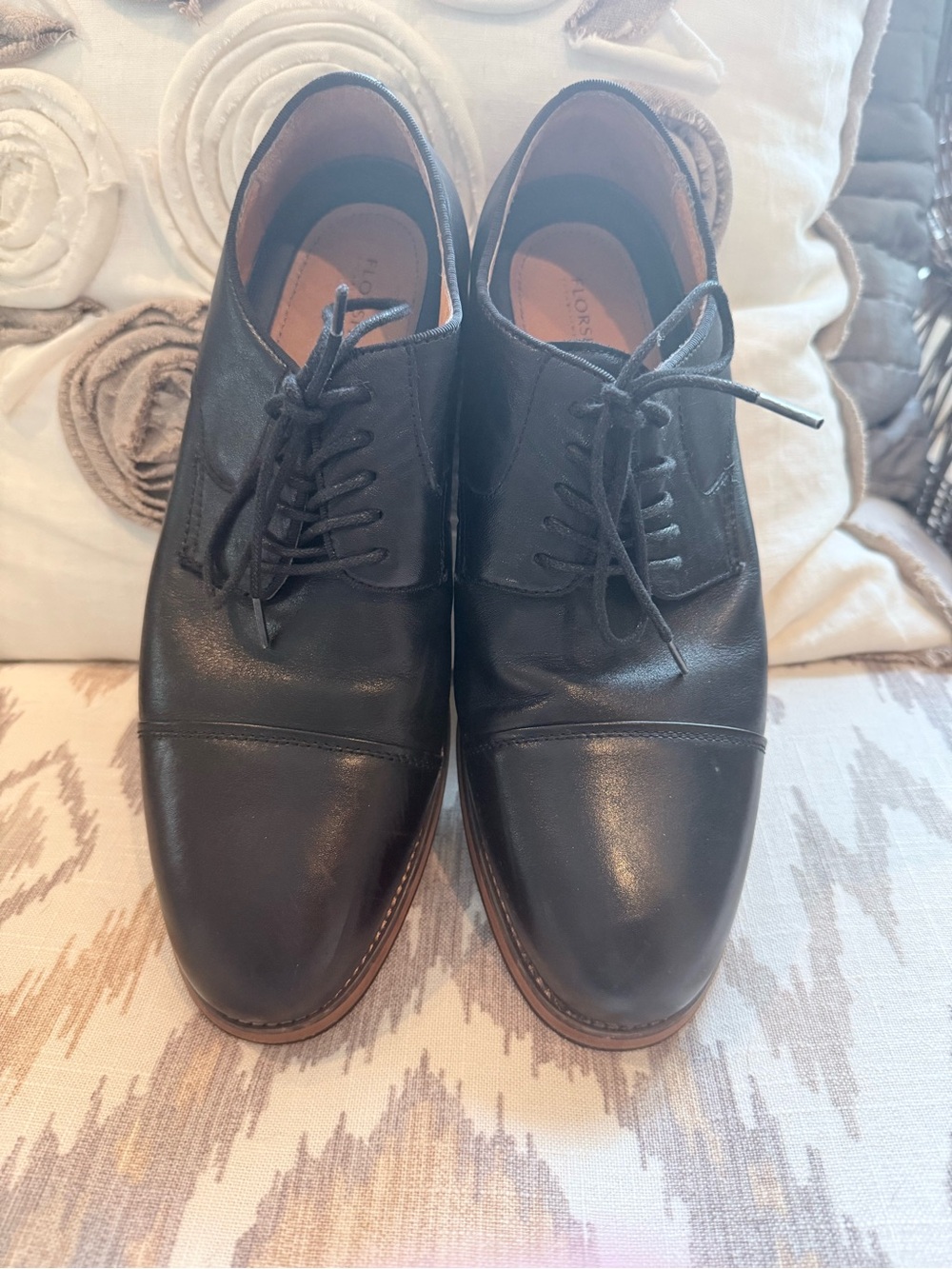 Classic Black Leather Cap-Toe Derby Shoes - Men